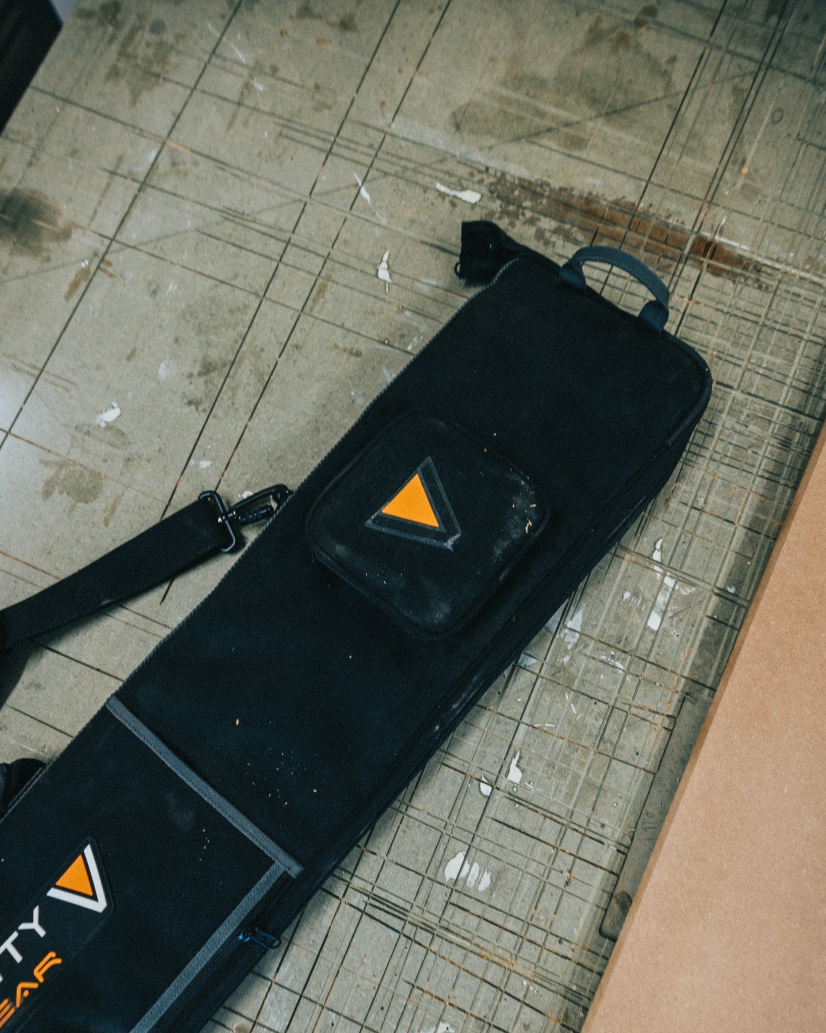 Equipo Para Técnicos Y Trabajadores En Movimiento Velocity Pro-Gear Rogue 1.0 - Bolsa Abierta, Camuflaje, Small Mochila De Herramientas Con Diseño Camuflaje