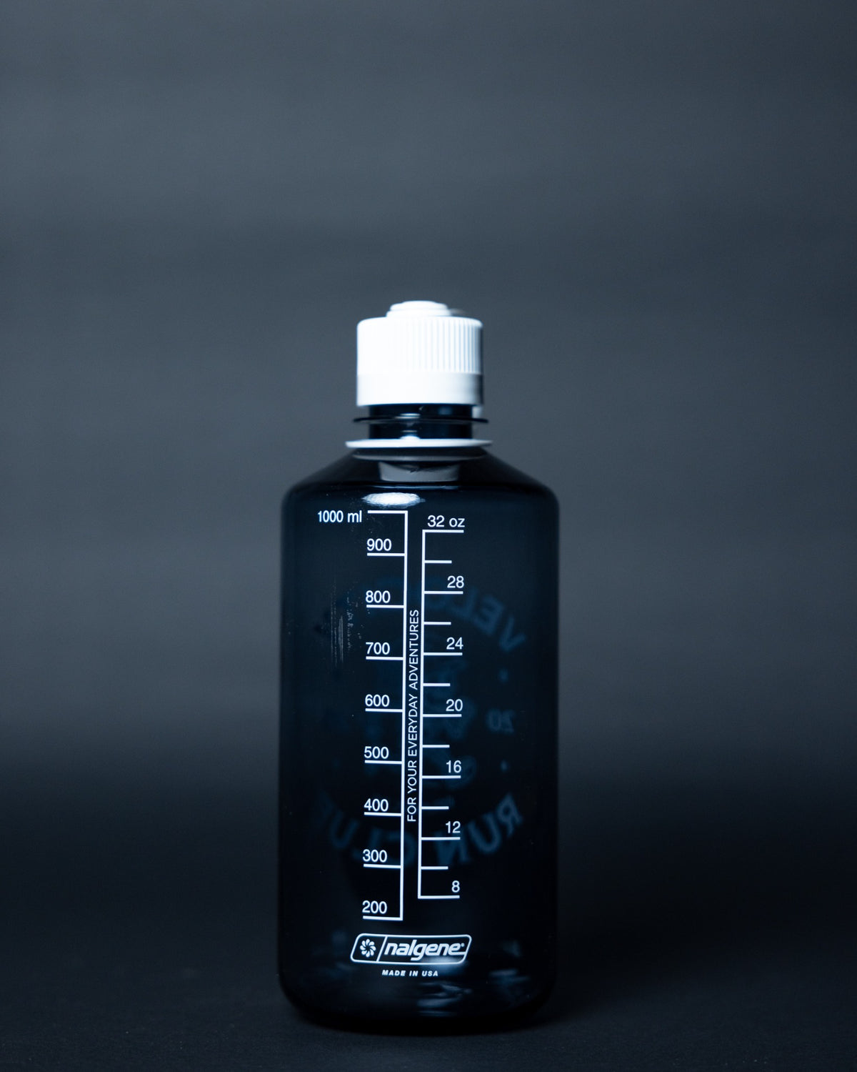 Velocity x Nalgene Run Club Bottle Nalgene measurement side