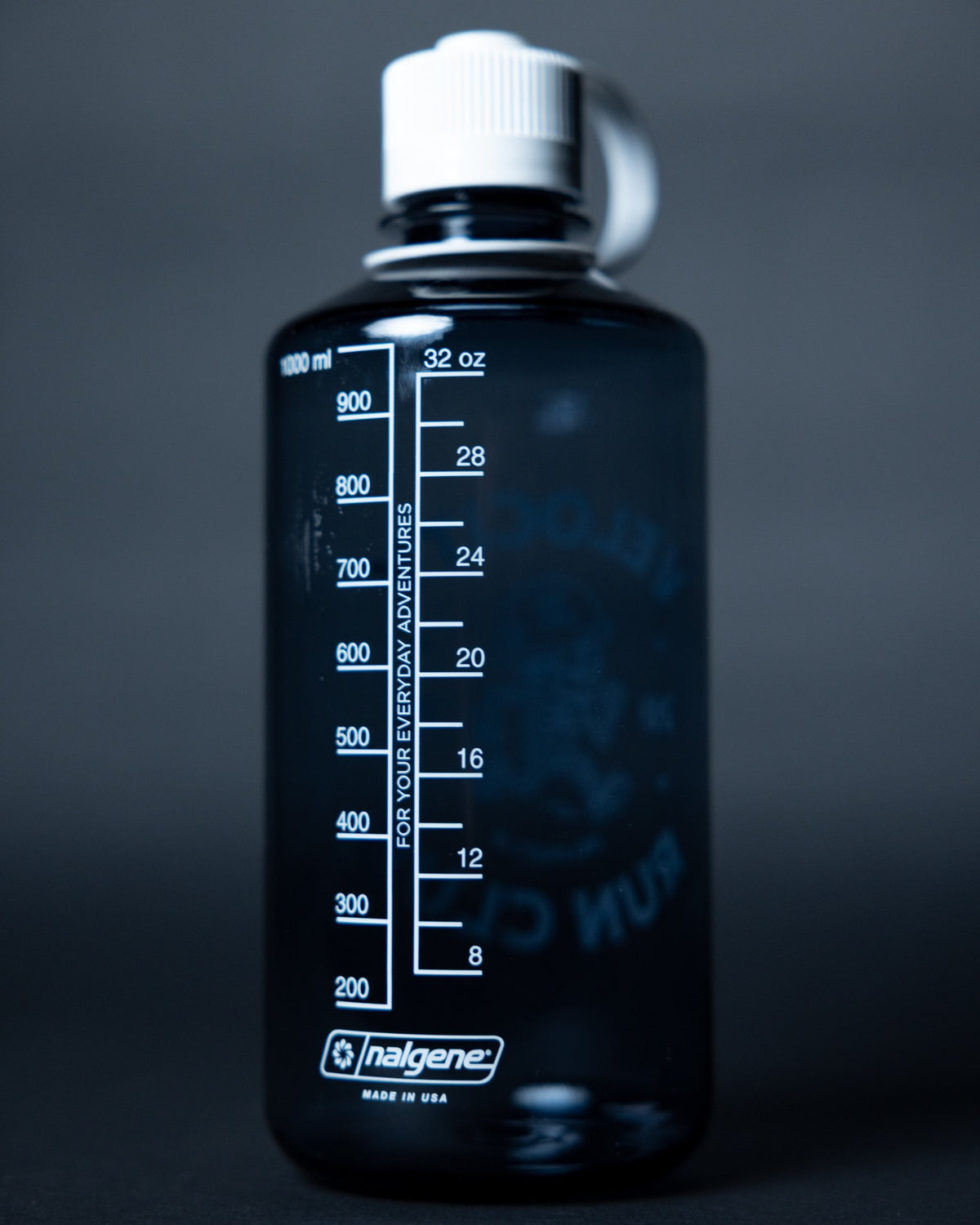 Velocity x Nalgene Run Club Bottle measurement side